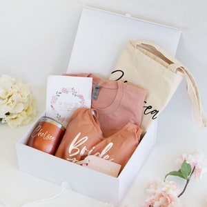 Bridesmaid Boxes, Will you be my bridesmaid, Personalized Bridesmaid Gift Box, Maid of Honor Proposal box and Bridesmaid Proposal & Gift Box