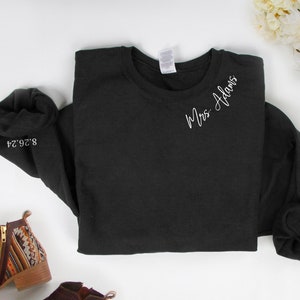 Custom Mrs Sweater, Custom Mrs Sweatshirt, Bride Sweater, Bride Sweatshirt, Personalized Bride Sweater Gifts, Bachelorette Sweatshirt Gifts