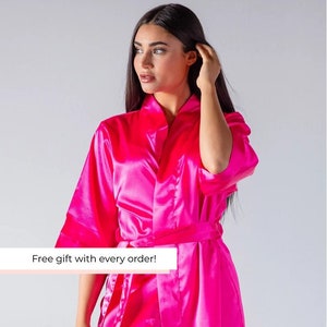 Hot Pink Robe | Hot Pink Bridesmaid Robe | Hot Pink Wedding | Hot Pink Wedding Robes | Hot Pink Satin Robes | Hot Pink Bridesmaid Robes