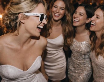 Bachelorette Party Sunglasses Set, Bride Sunglasses, Babe Sunglasses, Bachelorette Party Favors, Bridesmaid Sunglasses, Bridal Sunglass Gift