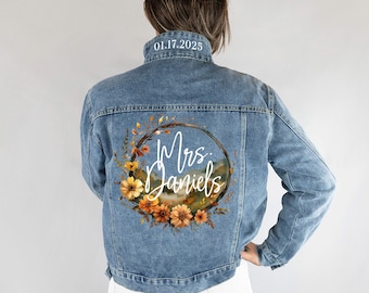 Customized Floral Mrs Denim Jacket, Wedding Denim Jacket, Bachelorette Denim Jacket, Bridal Denim Jacket, Personalized Jean Jacket for Bride