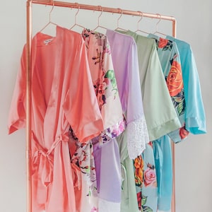 Bridesmaid 3/4 Sleeves Solid Satin Robes, Bridal Party Robes, Monogram Satin Kimono Custom Bridesmaid Robes, Bridesmaid Gifts Wedding Robes