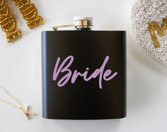 Bride Flask, Custom Bride Hip Flask, Bride Black Flask, Bachelorette Party Flask, Wedding Party Flask, Personalized Hip Flask Gift for Bride