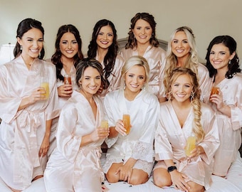 Bridesmaid Satin Robe, Wedding Day Bride and Bridesmaid Robes, Bridal Party Robe, Satin Robes, Bridesmaid Gift Robes For Bride Wedding Day