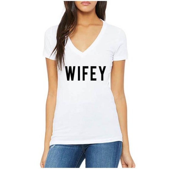 Moyeux Tee | Wifey Tee | Couples Couples de T-shirts | Couples | de chemises | Chemises de mariage | T-shirts de mariage | Couples chemise | Couples Tee | Chemise bourgeoise et moyeux eff45f Moyeux Tee | Wifey Tee | Couples Couples de T-shirts | Couples | de chemises | Chemises de mariage | T-shirts de mariage | Couples chemise | Couples Tee | Chemise bourgeoise et moyeux eff45f