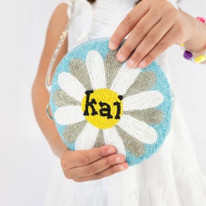 Pochette fleurie pour enfant, Pochette personnalisée pour fille, Sac à main personnalisé avec nom pour enfant, Porte-monnaie monogramme enfant, Porte-monnaie fille personnalisé avec prénom