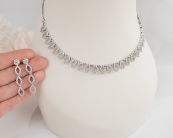 Bridal Necklace and Earring Set, Dainty Wedding Jewelry, Bridesmaid Jewelry Set, Bridal Accessories, Wedding Jewelry Set for the Bride Gifts