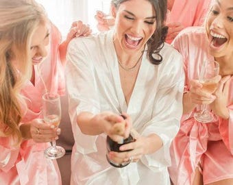Personalized Bridal Robe, Bridesmaid Robe, Wedding Satin Robe, Custom Bride Robe, Silk Bridal Robe, Satin Bridesmaid Robe, Personalized Robe