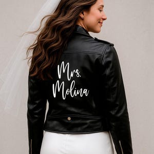 Personalized Mrs Bridal Leather Jackets, Personalized Bachelorette Party Leather Jackets, Custom Leather Jacket for the Bride, Jacket Gifts