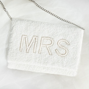 White Mrs Clutch Purse, Mrs Clutch Bag, Wedding Clutch Bag, Wedding Party Seed Bead Purse, Bachelorette Beaded Clutch Bag, Beaded Purse Gift