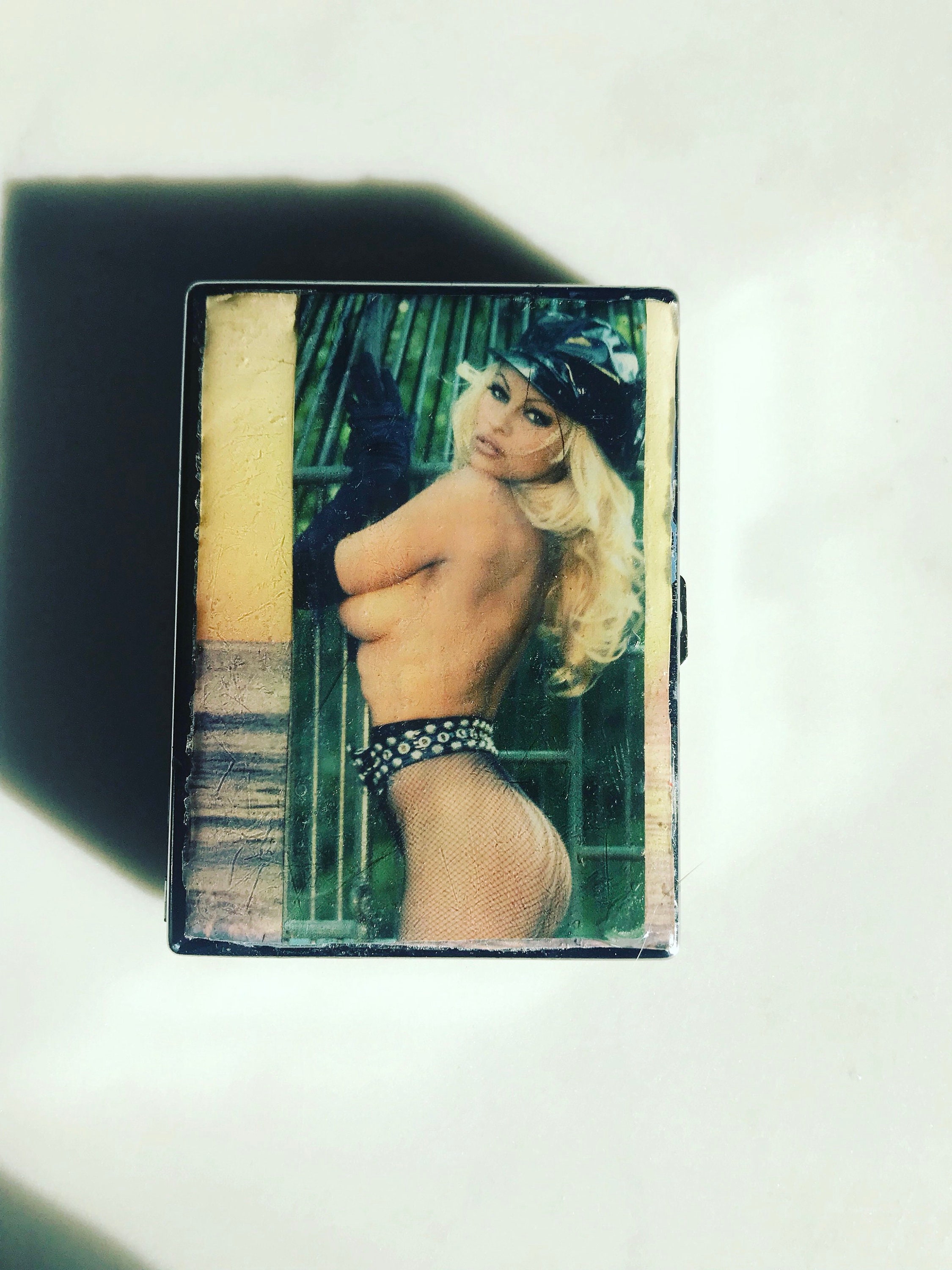 Playboy Old Porn - porn/cigarette case/ vintage/ vintage porn/nude cigarette case/ cigarette  case vintage, easyrider, playboy, penthouse, retro, old school,
