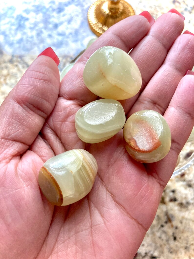 Green Onyx Green Banded Onyx Marble Onyx Stone Tumbled Etsy