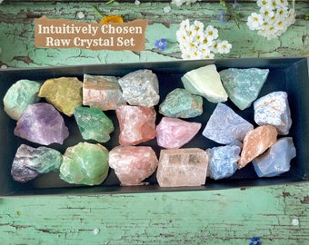 Crystal Set, Intuitively Chosen Raw Crystal Set, Raw Stones, Bohemian Décor, Personalized Gift for a Friend, Includes Oracle Card Reading