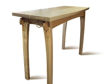 Quilpo Console Table