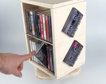 Draaibare houten cassettehouder met aangepaste gravure voor 40 tapes