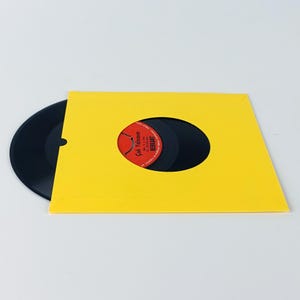 Fundas interiores amarillas para discos de vinilo de 7&quot; (papel de archivo, orificio para etiqueta) - Paquete de 20