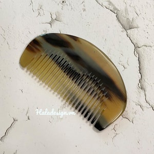 Custom Buffalo Horn Comb, Pocket comb, Hair Accessory, Horn Comb, Handcarving Comb, Anti static comb, Bridesmaid Gift, Personalised Comb