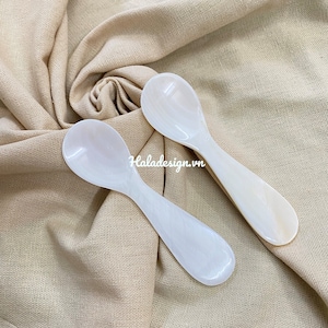 Custom engraved Mother of Pearl Caviar Spoon (L= 10 cm), Tiny Caviar Spoon , Custom spoon, Personalised Caviar Spoon , Small Spoon