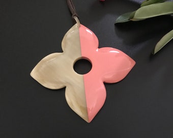Flower Horn pendant necklace-Horn pendant-Buffalo Horn jewelry- Flower Pendant - Buffalo Horn Jewelry- Flower Ornament
