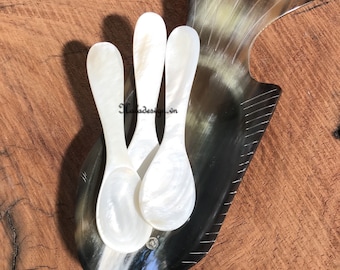 Custom engraved Mother of Pearl Caviar Spoon (L= 7 cm), Tiny Caviar Spoon , Custom spoon, Personalised Caviar Spoon , Small Spoon