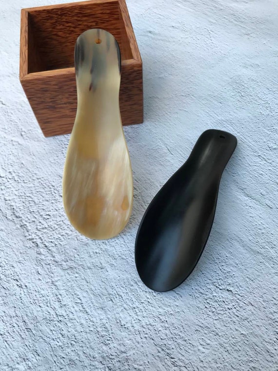 Personalized Travel Engraved Buffalo Horn , Travel Shoe Horn, Shoe Horn, Short handle shoe horn, Gift for Men, Genuine Horn