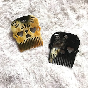 Personalized Horn Skull Comb, Beard Shape Comb, Pocket Comb, Beard Comb ,Groomsmen Gifts, Gift for Him, Grooming Comb,  Engraved Comb