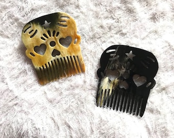 Personalized Horn Skull Comb, Beard Shape Comb, Pocket Comb, Beard Comb ,Groomsmen Gifts, Gift for Him, Grooming Comb,  Engraved Comb