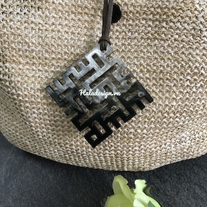 Buffalo Horn Pendant , Buffalo Horn Necklace , Horn Necklace , Buffalo Horn Jewelry , Corne de Buffle , Boho Pendant