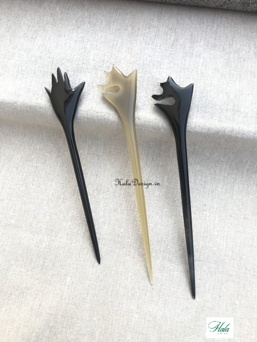 Hand Shape Horn Hair Stick , Quirky Anti Static Hair Accessories, Horn