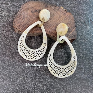 Buffalo Horn Earrings, Buffalo Horn Jewelry , Handcraving Horn Earrings , Boho Earrings,Horn Carving Earrings , Big Statement Earrings