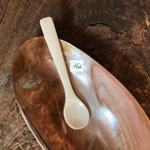 Custom engraved Mother of Pearl Caviar Spoon L= 12cm (4.7&quot;),  Caviar Spoon , Custom spoon, Personalised Caviar Spoon