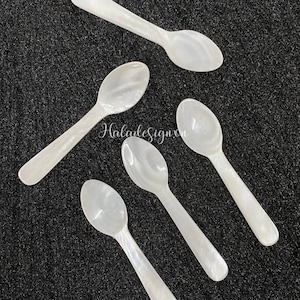 Custom engraved Mother of Pearl Caviar Spoon (L=10.5cm), Caviar Spoon , Custom spoon, Personalised Caviar Spoon