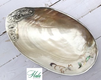 Decorative Giant Shell Dish With Silver Trim, Mother of Pearl Dish Seashell Dish , Catchall Shell Dish ,Coastal Home Decor