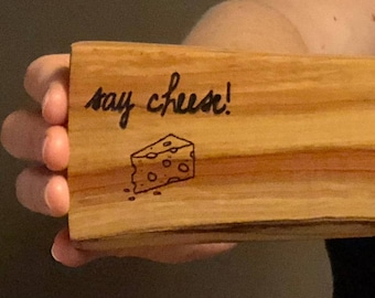 borde vivo aperitivo de arce sólido / pequeñas bocados pantalla con la imagen de queso quemado a mano