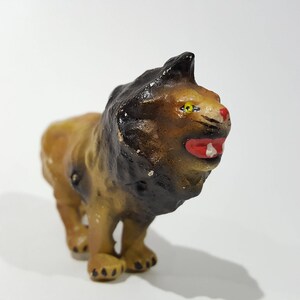 Le lion et le singe – Planète rebelle Le lion et le singe – Planète rebelle