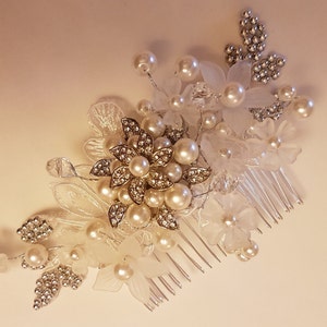 Bridal hair comb, Bridal hair vine comb,  Bridal wedding hair accessory, Crystal & pearl hair comb, Bridal headpiece, Wedding hairpiece,