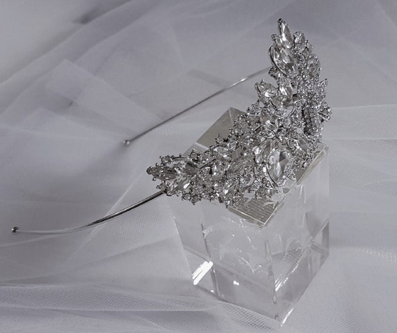 1920s Crystal Side Tiara Headband, Vintage Bridal Headpiece  display picture 1