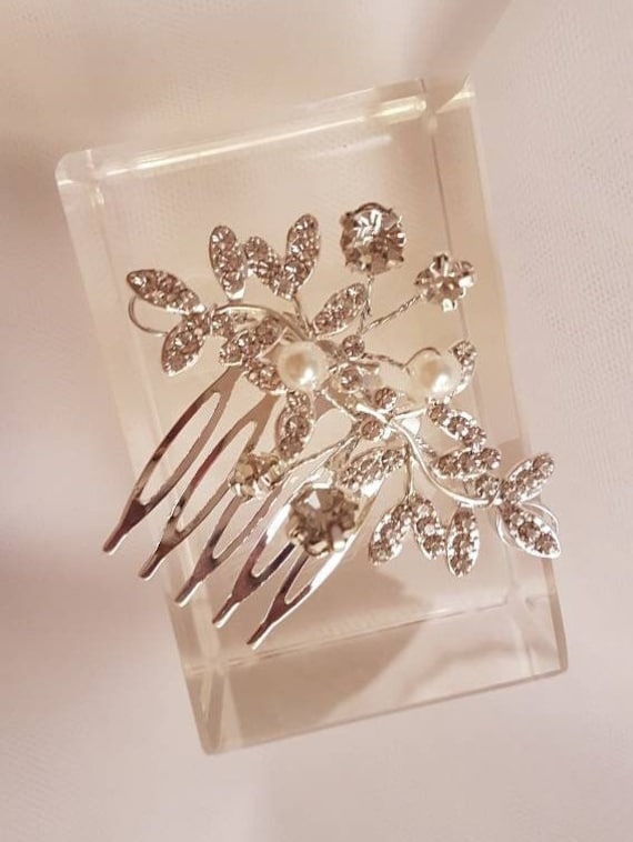 Bridal Crystal Leaf Hair Comb - Silver Tone Crystal Leaf Bridal Hair Comb: Silver Wedding Hair Piece  main image 3