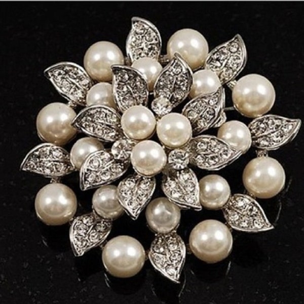 Pearl Crystal Brooch. Large Silver or Gold  Plated  Clear Crystal Pearl Flower Brooch 50mm  for Women Wedding Pearl Flower Brooches