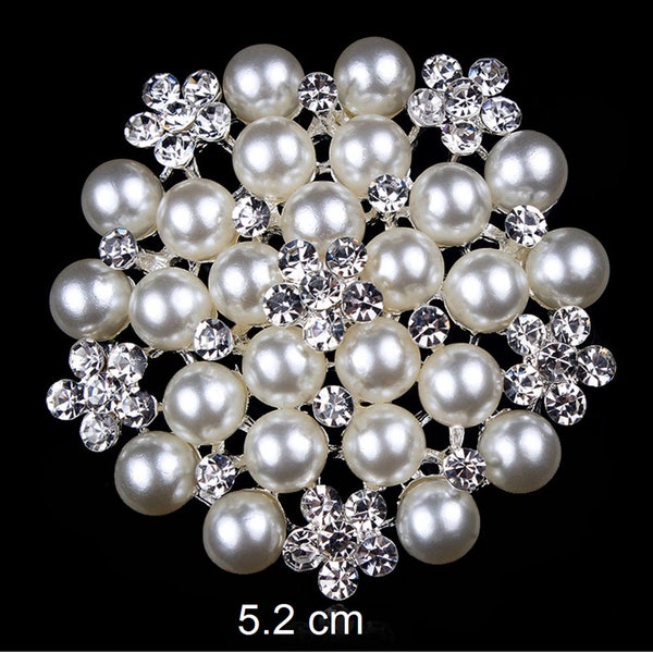 Parel kristallen broche. Grote 52 mm zilveren, vergulde heldere kristallen parelbloembroches Damesbruiloft Parelbroches voor damesbruiloft
