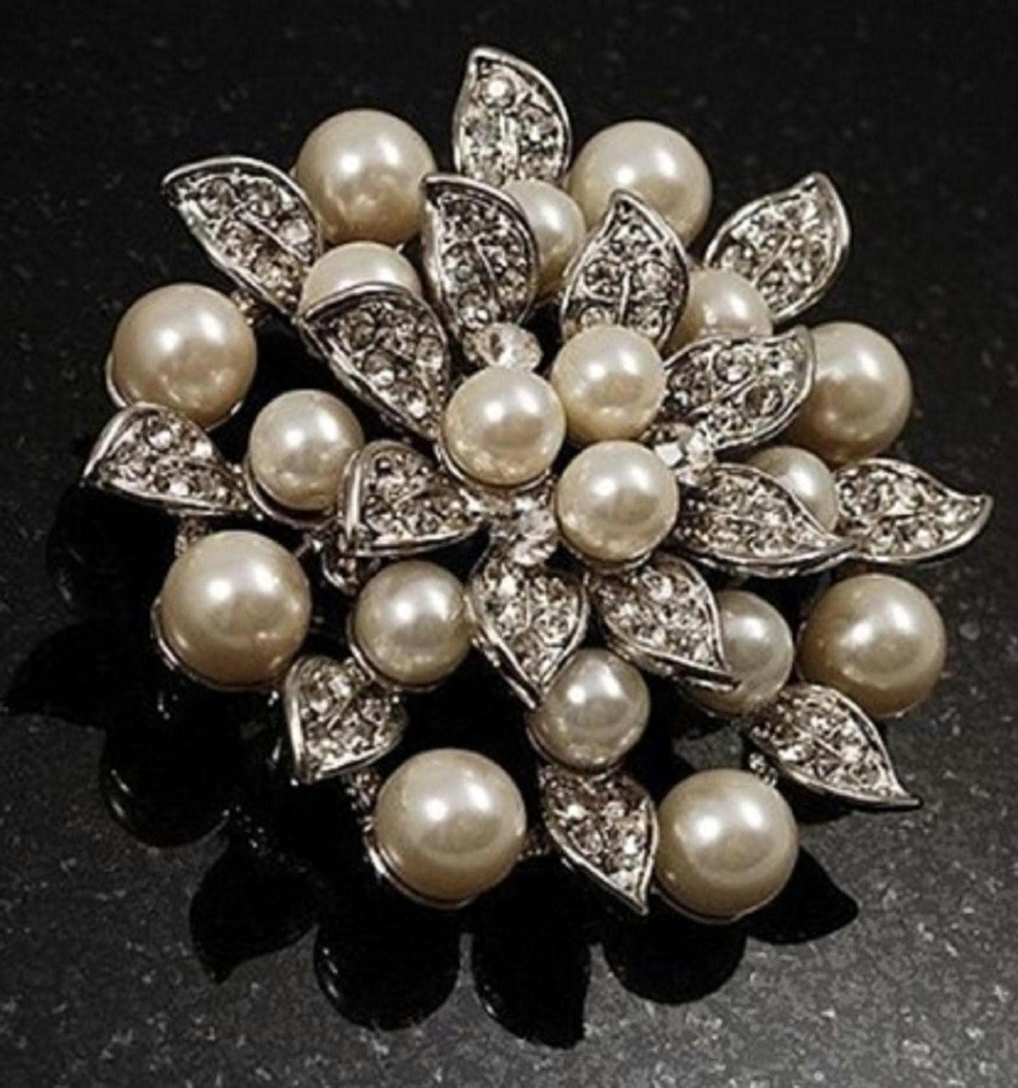 Vintage Five Pearl Pin Brooch V8532 - Etsy