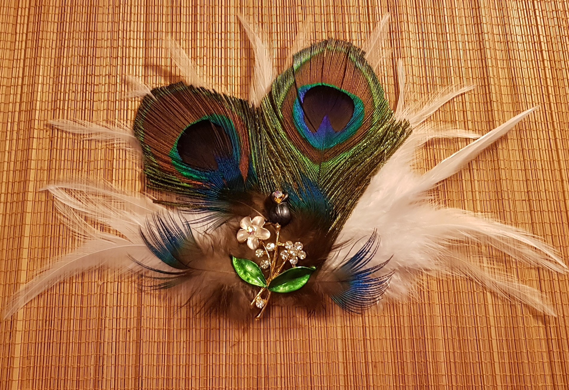 Bridal Peacock Feather Fascinator, Crystal Pearl Hair Clip  display picture 3
