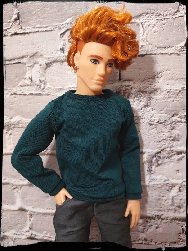 Fashion doll clothes. Made on order. Dark green or burgundy sweater. Available in original and buff size. imagem 2