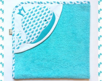 Cape de bain Baleine turquoise, sortie de bain, cadeau naissance