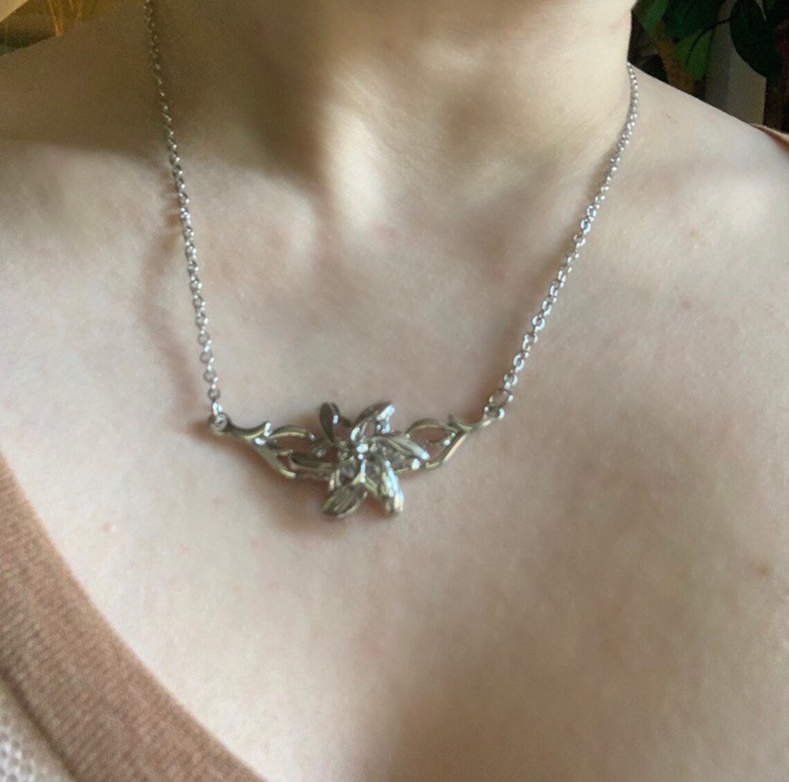 Galadriel Nenya Water Crystal Flower Necklace Etsy