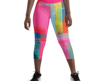 Colorful Abstract Yoga Capri Leggings, High Waisted Pink Print Recycled Cropped Leggings, Gym Workout Activewear Gift for Her