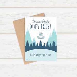 Le vrai amour existe carte | Épingle en émail doux | Valentin | Anniversaire | Bigfoot | Yéti | Sasquatch | Cadeau | Mignon | Pour Lui | Pour elle