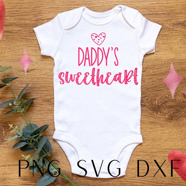 SVG PNG DXF Daddy es Lovebug, Baby es First Valentine Cut File, Little Miss, Herzen Onesie, Cricut, Silhouette, Sublimation Bild