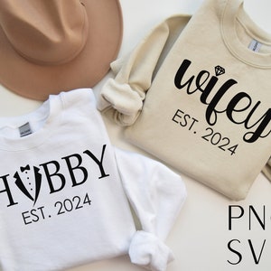 Hubby Wifey estableció un archivo de corte SVG PNG en 2024 para Cricut, silueta y transferencia de imágenes por sublimación