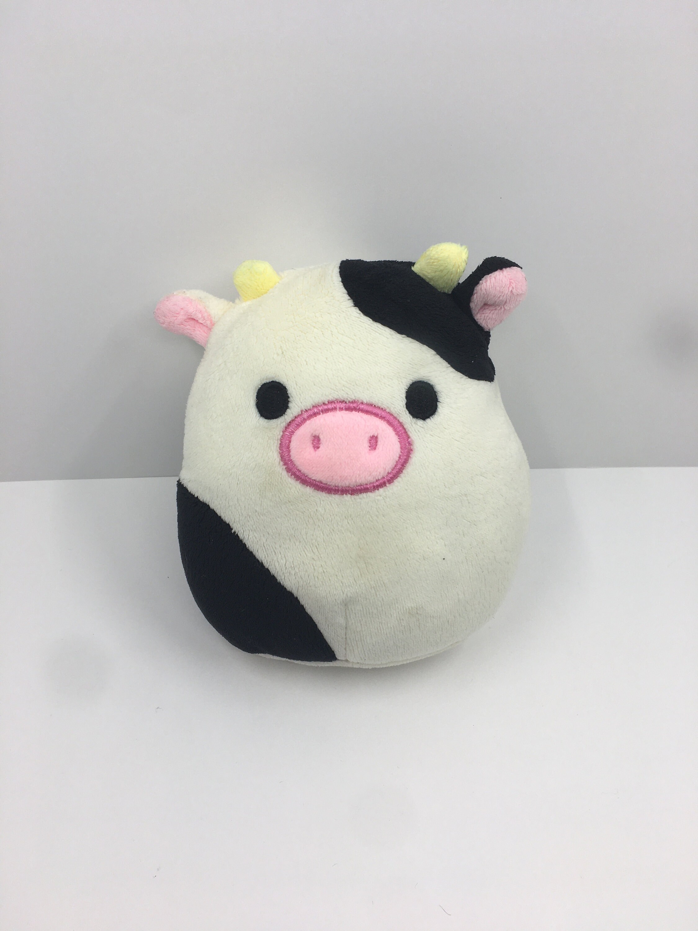 SQUISHMALLOW Conner the COW Starbucks Squishmallow Cow Cup Cow